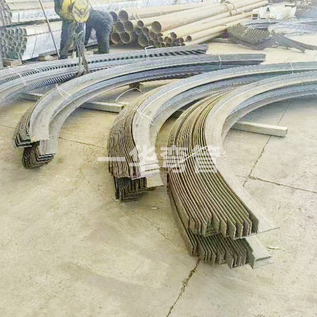 大厚壁角钢拉弯